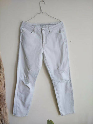 Lockere weisse Jeans