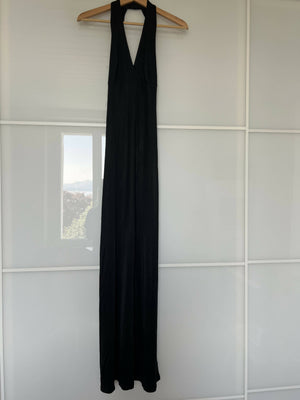 Abendkleid mit sehr tiefem Rückenausschnitt