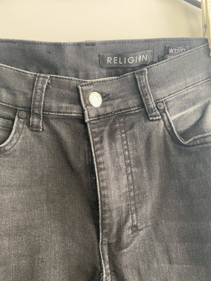 Schwarze Hosen von Religion