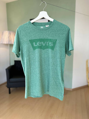 
            
                Laden Sie das Bild in den Galerie-Viewer, Hellgrünes Levi&amp;#39;s T-Shirt
            
        