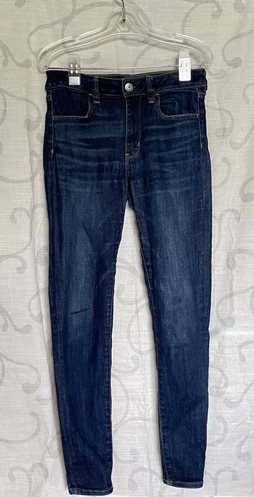 Dunkelblaue Jeans