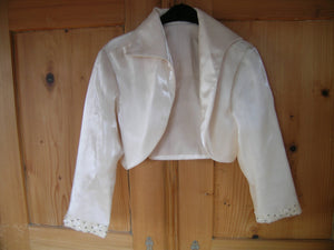 beiger, festlicher Bolero, 40