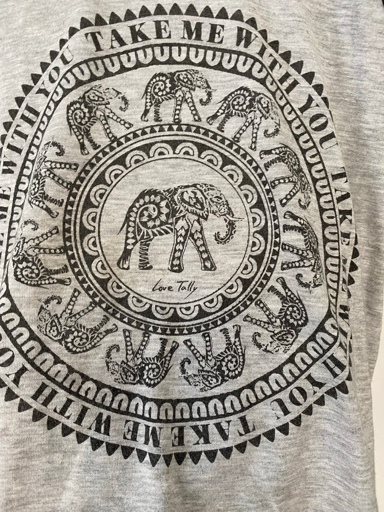 Bauchfreier Pullover mit Elefanten