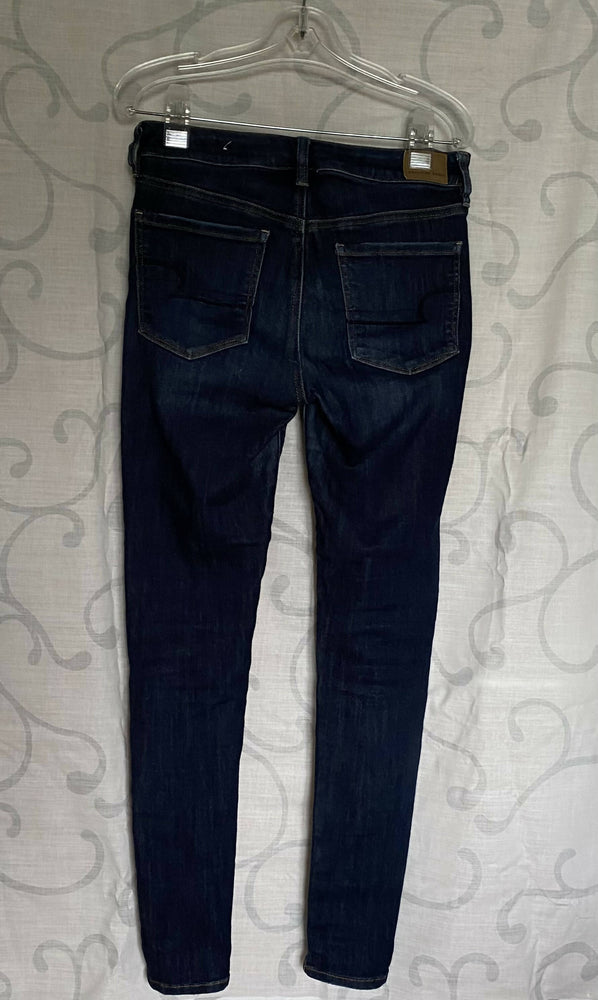 Dunkelblaue Jeans