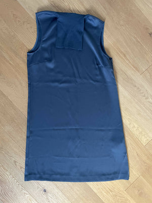 CLUB MONACO - Kleid mit feinstrick Rollkragen - blau