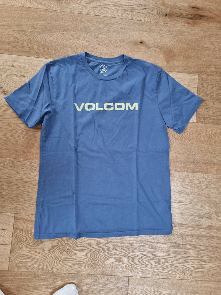 Volcom T shirt