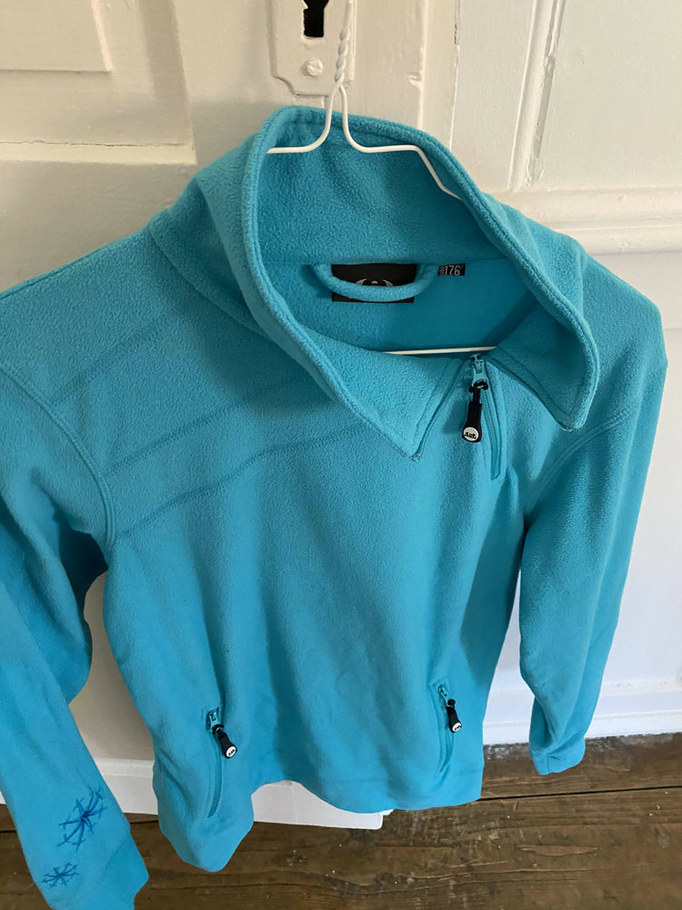 Outdoor Pullover