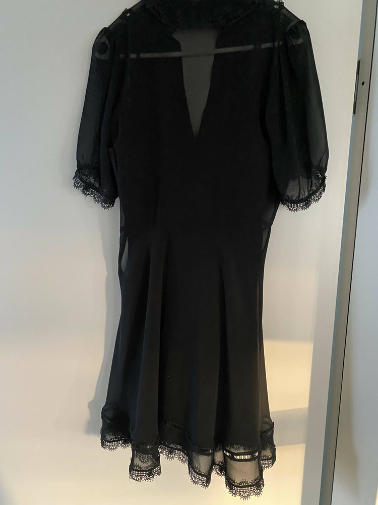 NEU schwarzes Kleid