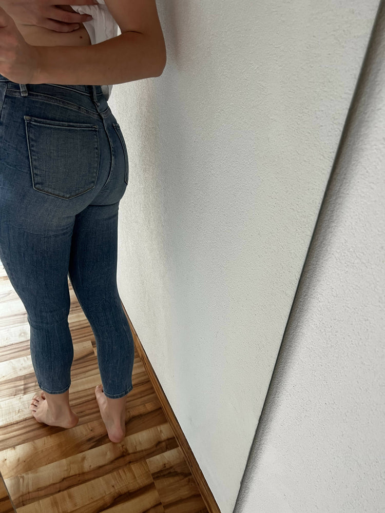 A&F Jeans, 25