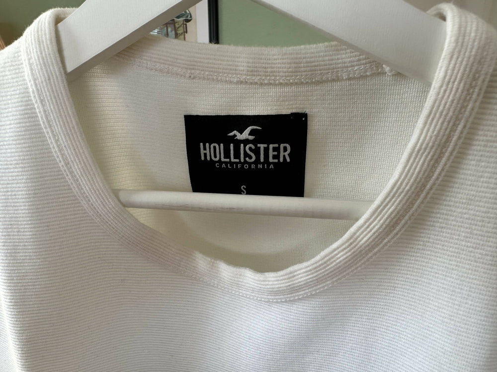 Hollister T-Shirt mit Rillen